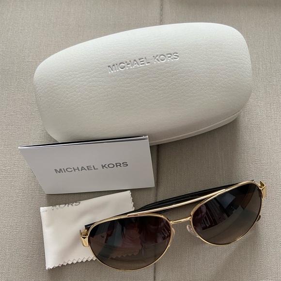 Michael Kors aviator sunglasses - Picture 2 of 4